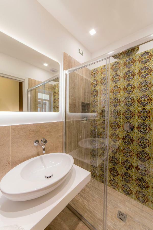 Suites Sorrento Elegance Extérieur photo