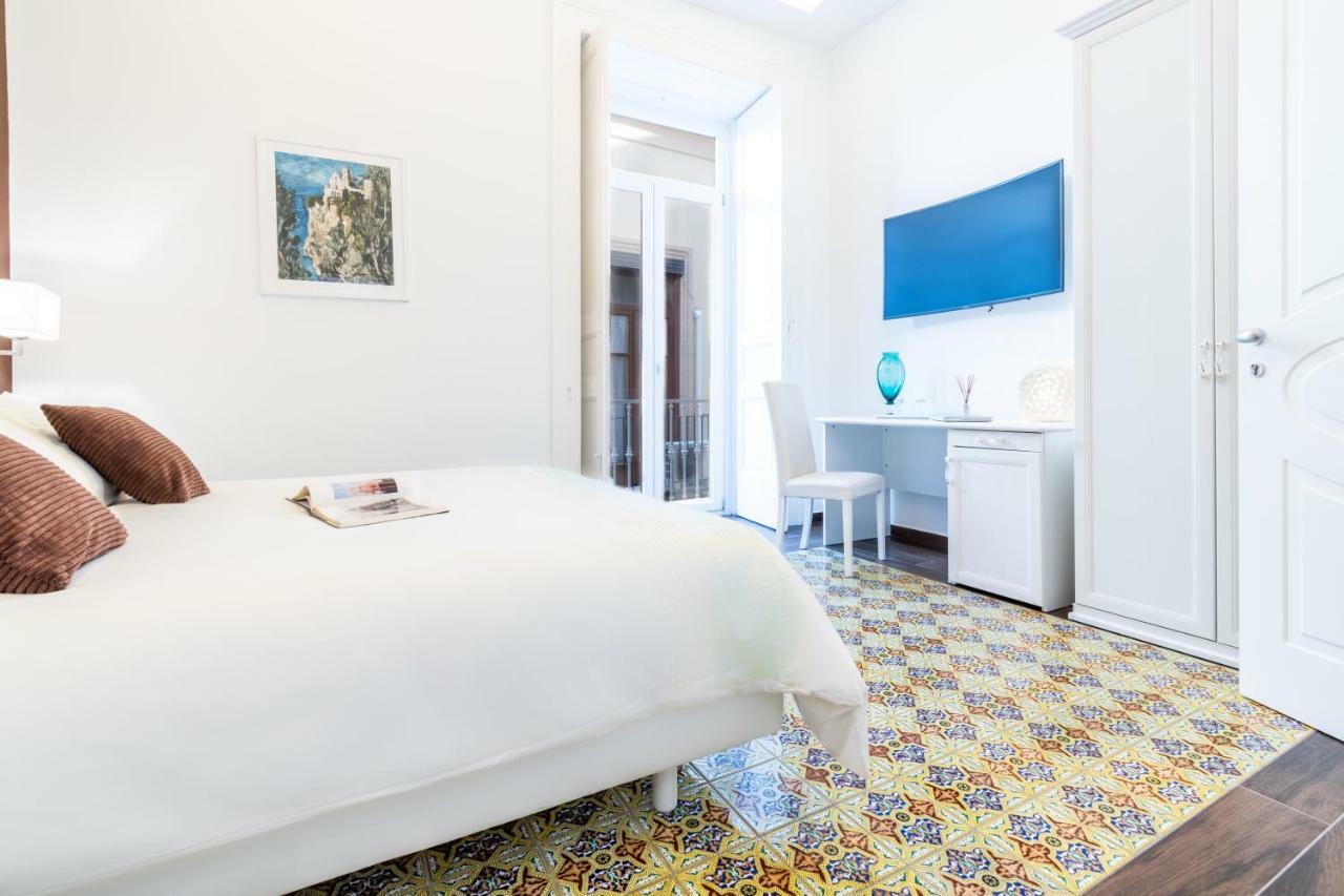 Suites Sorrento Elegance Extérieur photo